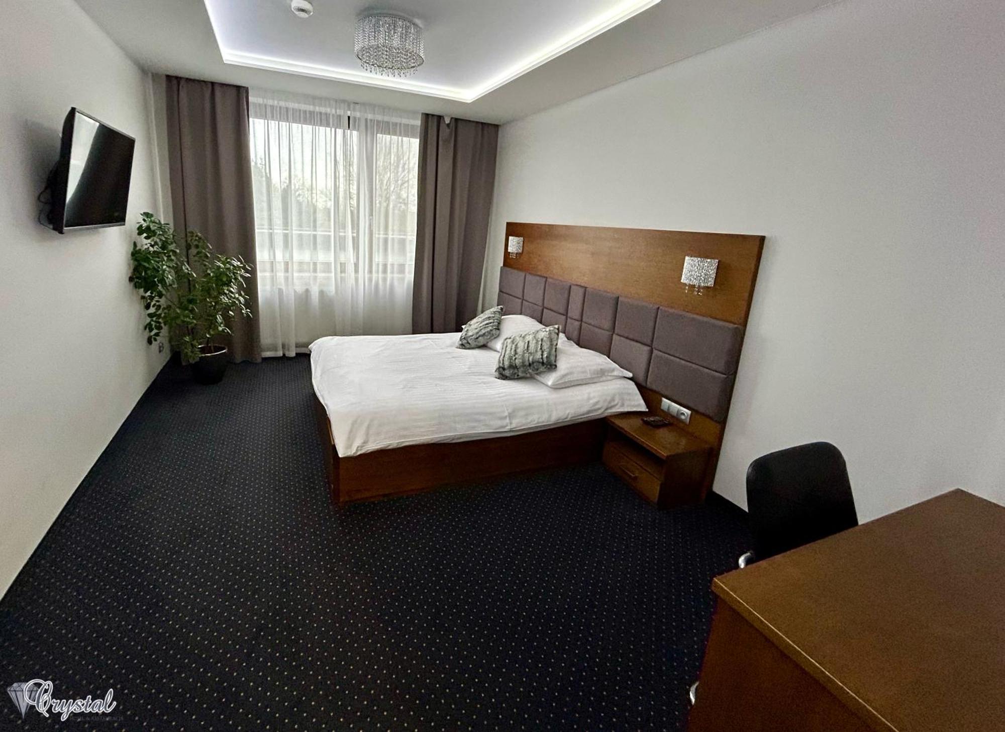 Hotel Crystal Janikowo Extérieur photo